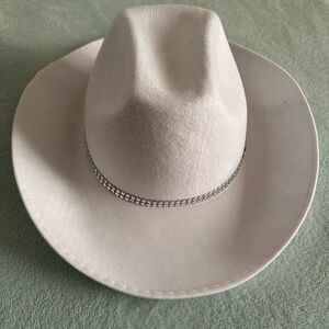 White Cowboy Western Hat with Decorative Rhinestone Band